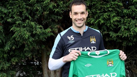 Cựu thủ môn Man City qua đời