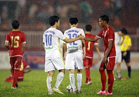 Nhìn lại cuộc rượt đuổi ngoạn mục giữa U21 HAGL và U21 Myanmar