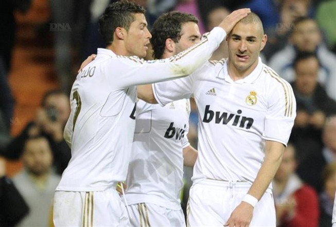 Khiếp đảm khả năng săn bàn của Ro 'điệu' và Benzema