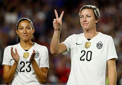 Sốc: Nữ huyền thoại bóng đá Mỹ đòi 'trảm' Klinsmann