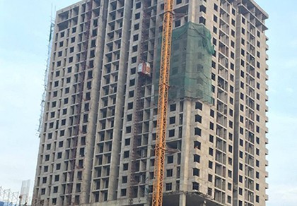 Sập giàn giáo, bảy người bị thương