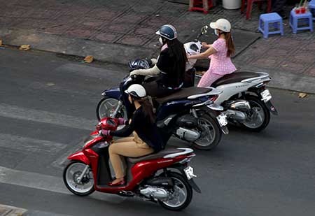Bài 2: Những 'dịch vụ' sống trên thân xác gái mại dâm