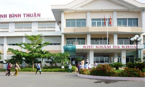 Sở Y tế và bệnh viện 'cãi nhau' gần hai năm vì điều dưỡng