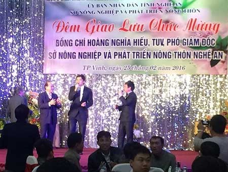 Tiệc hoành tráng mừng phó giám đốc sở