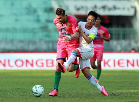 Đồng Tháp 0-1 Hà Nội: Dở ít thắng dở nhiều