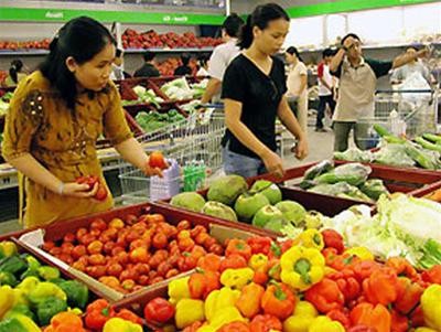 Rau, giá vé ô tô... đẩy chỉ số giá tiêu dùng tăng