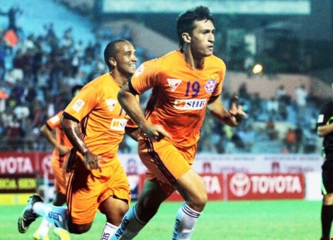'Sát thủ' Gaston Merlo trở lại sau chấn thương
