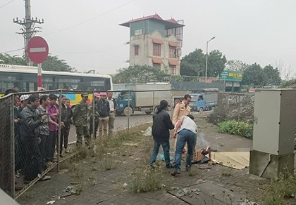 Phát hiện thi thể người đàn ông dưới gầm cầu