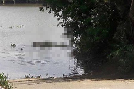 Tá hỏa phát hiện xác chết trôi sông
