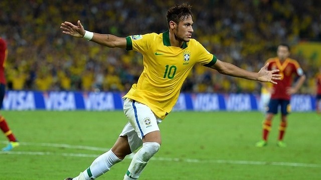Brazil đi 'đánh trận' thiếu cả 'súng' lẫn 'lá chắn'