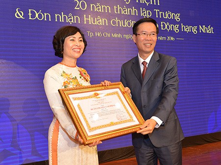 Trường ĐH Luật TP.HCM nhận huân chương Lao động hạng Nhất