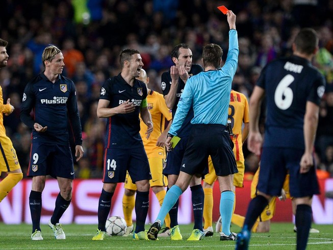 Torres: 'Barcelona đã được... bảo vệ'