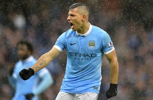 Thắng ngược West Brom, Man City 'áp sát' Arsenal