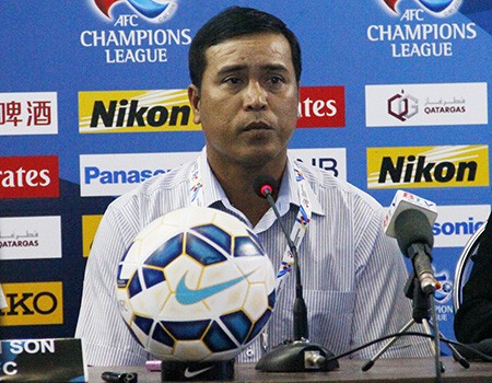HLV Nguyễn Thanh Sơn nói gì trước trận gặp Jiangsu Suning?