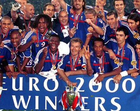 Euro 2000: 'Gà trống Gô-loa' làm nên lịch sử