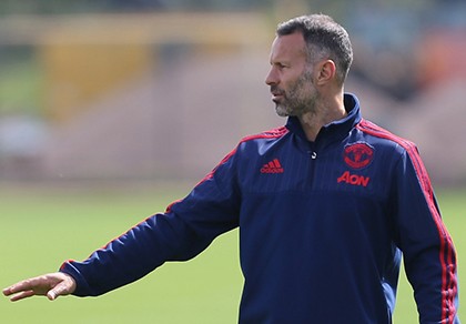 Nóng: Ryan Giggs chính thức rời M.U