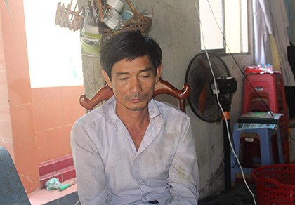 Trộm chùa bất thành, rút súng bắn trả công an