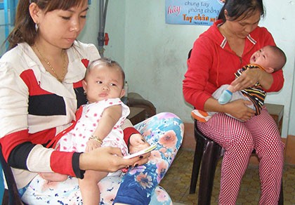 Khó đăng ký tiêm vaccine Pentaxim qua tổng đài 1080