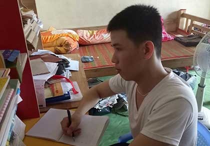 Bị can tại ngoại có được đi học?