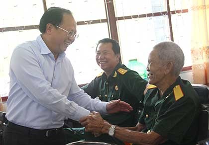 Lãnh đạo TP.HCM tri ân người có công