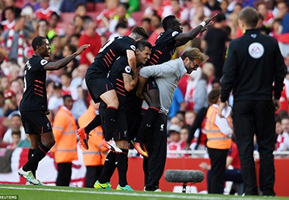 Arsenal 3-4 Liverpool: Kinh điển!
