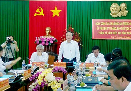 Phó Chủ tịch Quốc hội Phùng Quốc Hiển làm việc với tỉnh Trà Vinh
