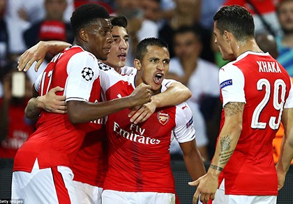 Hàng công vô duyên, PSG 'ngậm ngùi' chia điểm với Arsenal