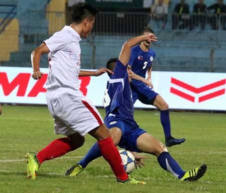 U-19 Việt Nam suýt trả giá vì khinh địch