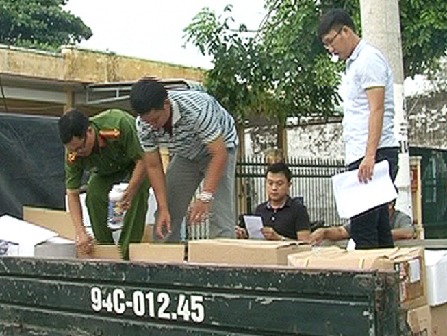 Bạc Liêu: Phát hiện lượng lớn thuốc thủy sản bị cấm lưu hành