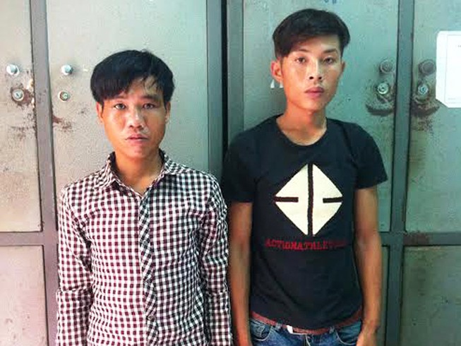 Phu vàng đi trộm xe máy