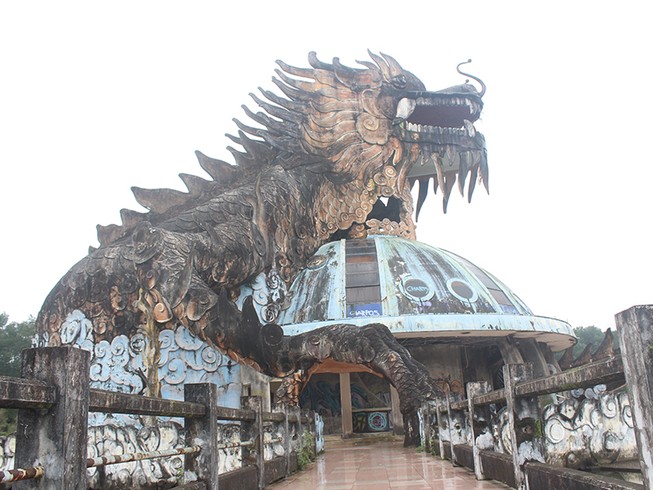 Chùm ảnh: Công viên nước 70 tỉ bỏ hoang từng lên báo Mỹ