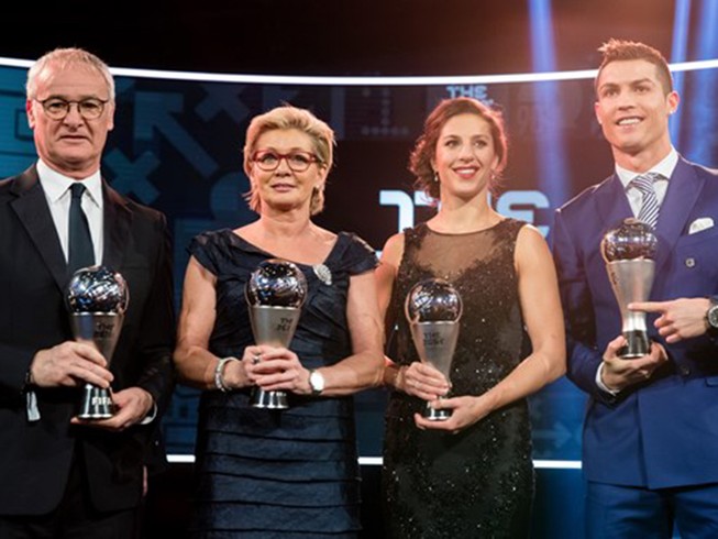 Ronaldo, Ranieri được FIFA vinh danh