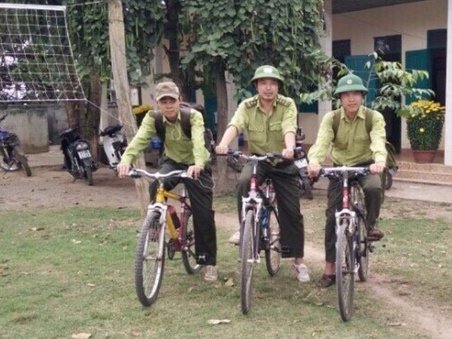 Vườn quốc gia Yok Đôn tuần tra rừng bằng xe đạp