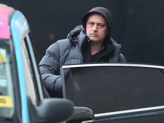 Mourinho sắp được MU thưởng lớn