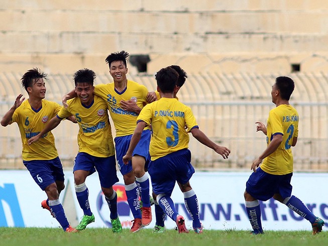 Siêu dự bị rực sáng, PVF vào chung kết U-19 quốc gia