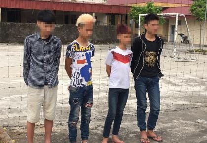 Triệu tập bốn trẻ vị thành niên liều lĩnh ra cao tốc ném đá