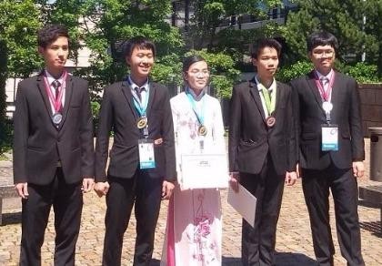 Việt Nam đoạt 2 huy chương vàng Olympic Vật lý quốc tế 2016