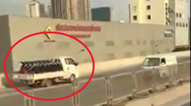 Clip: Xe tải “liều mình” chạy ngược chiều trên cao tốc