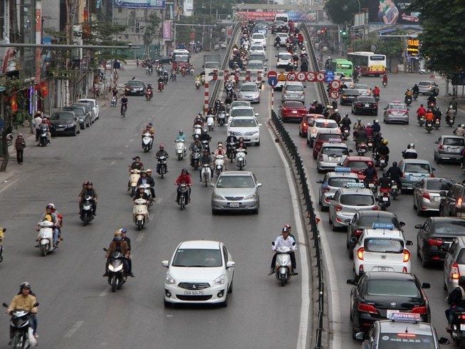 Giao thông Hà Nội tăng cao sau dịp nghỉ tết