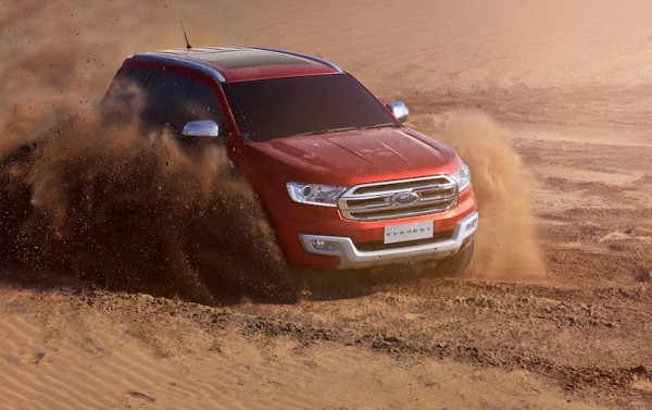 Ford Việt Nam công bố giá xe mới