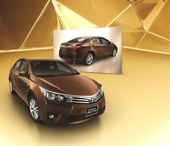 Toyota khuyến mãi mua xe Vios Và Corolla Altis