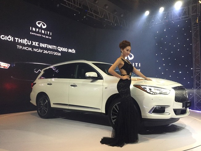 Infiniti QX60 chốt giá 3,4 tỷ đồng