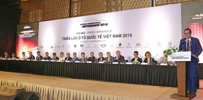 Hàng loạt xe sang sẽ xuất hiện trong tháng 10 tới