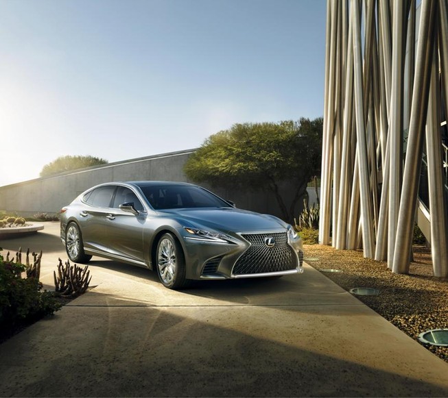 Cùng chiêm ngưỡng tuyệt tác Lexus LS 2018