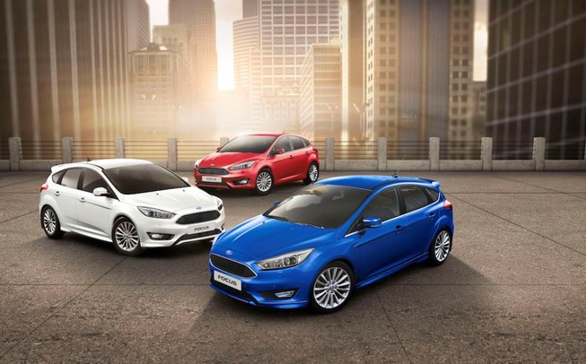 Ford công bố giá mới cho xe Everest, Focus