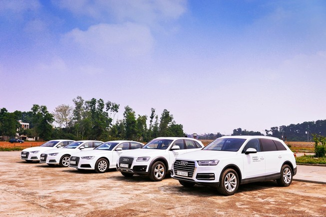 Audi Việt Nam hỗ trợ cho lái xe dịp APEC 2017