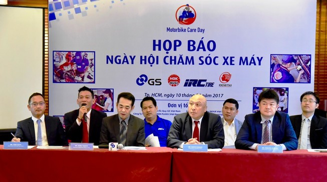 Khởi động “Ngày hội chăm sóc xe máy 2017”