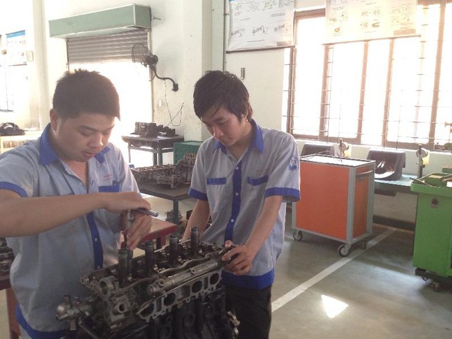 Các trường trung cấp, cao đẳng tuyển sinh nhiều lần