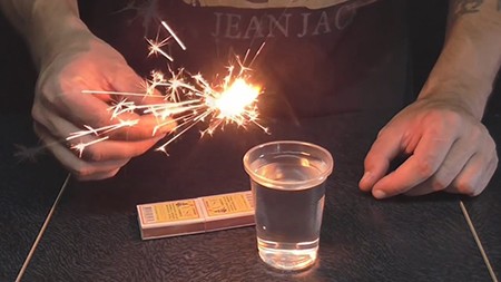 'Nghiên cứu' trên mạng, hai thanh niên chế tạo pháo bán kiếm tiền