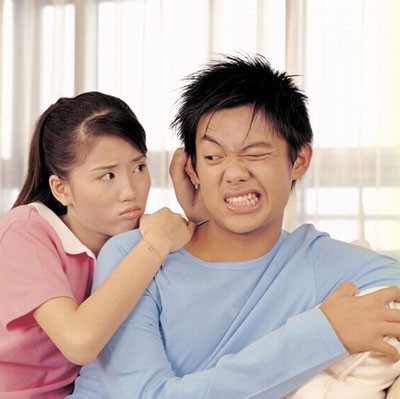 Những mẫu phụ nữ tự tay ‘đốt nhà’